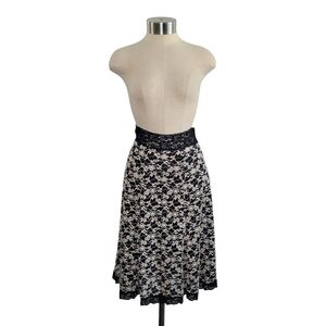 Vtg CAbi Black & White Lacy Floral A-Line Knee/Midi Length Skirt Women's Size S